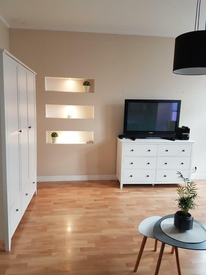 Apartamenty Lazurowy I Sloneczny Z Darmowym Parkingiem Strzezonym Jelenia Góra Exteriör bild